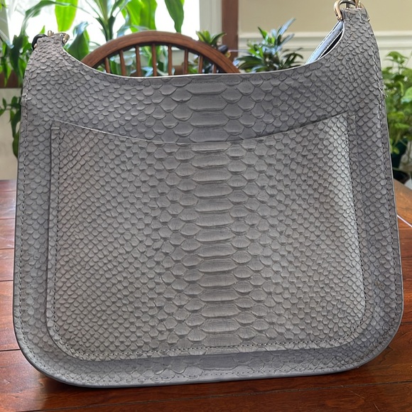 Kate spade croc embossed  bag.  EUC. It’s a lavender/blue. - Picture 6 of 14
